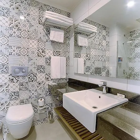 Hotel Sun Heaven Family & 5*